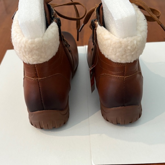 Propet Brown Heeled Boots with Cream Lining NWOT - Picture 4 of 8